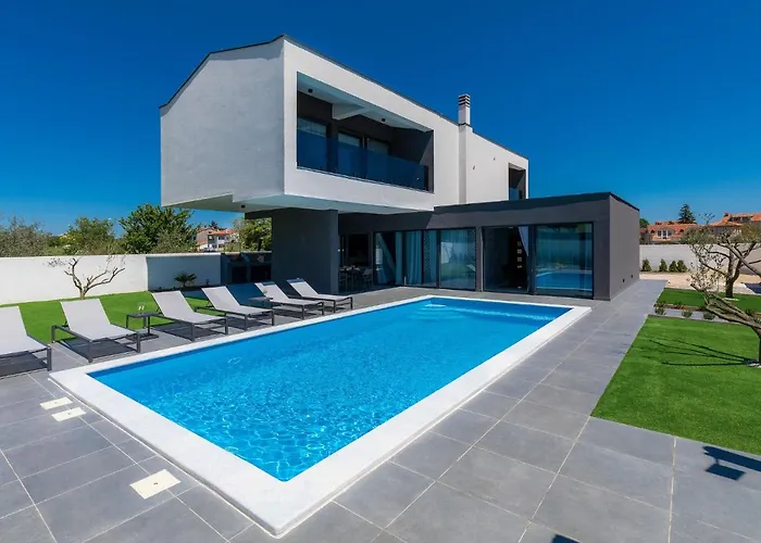 Dots N' Stripes By Interhome 빌라 *
