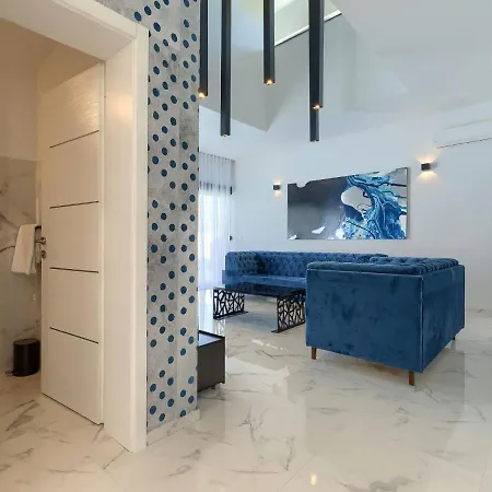 Dots N' Stripes By Interhome