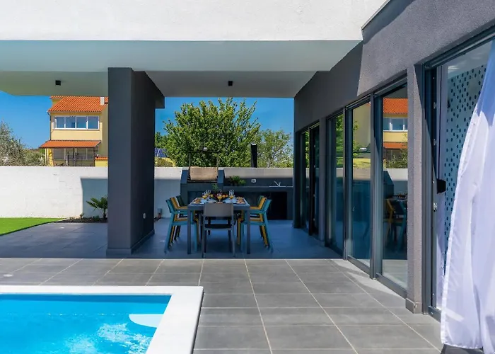 Dots N' Stripes By Interhome 빌라