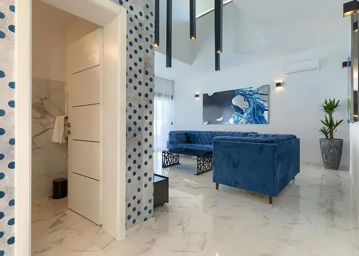 Dots N' Stripes By Interhome